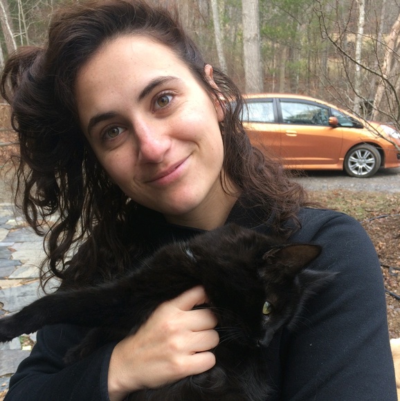 Meet your Posher, Sarah - Picture 1 of 1